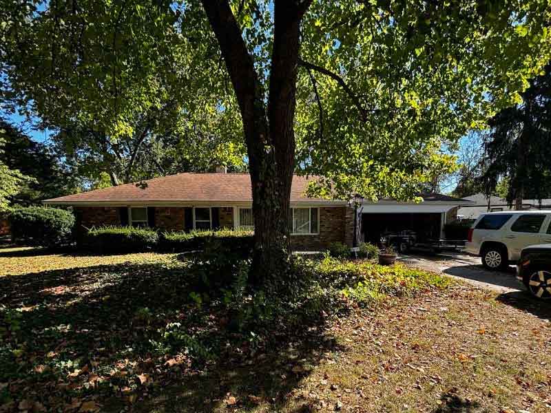 8051 Charlecot Dr, Indianapolis, IN 46268