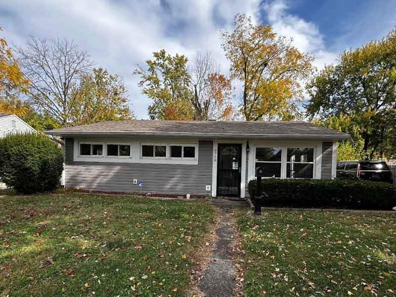6718 Brookhaven Dr, Lawrence, IN 46226