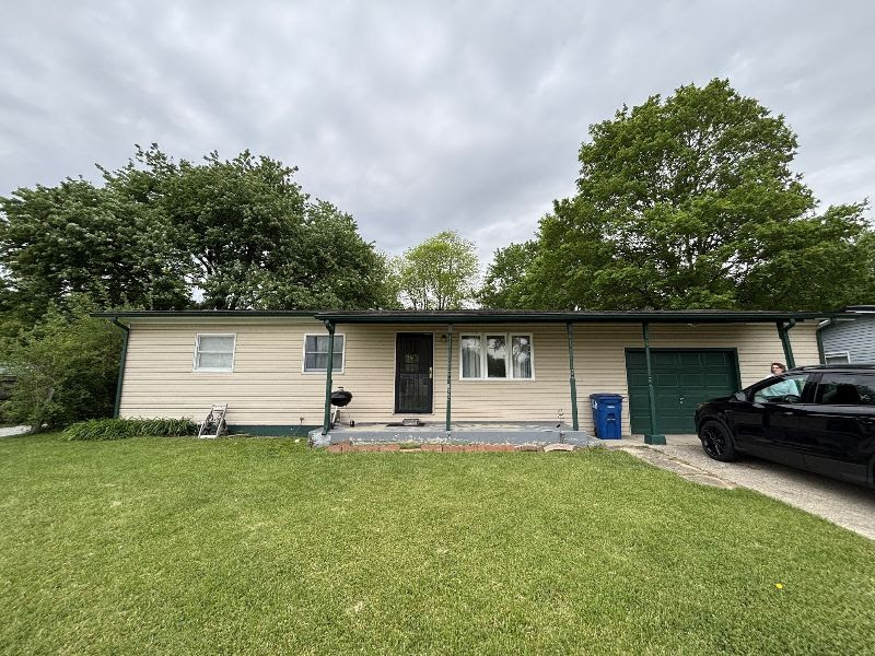 822 Berkeley Dr, Shelbyville, IN 46176