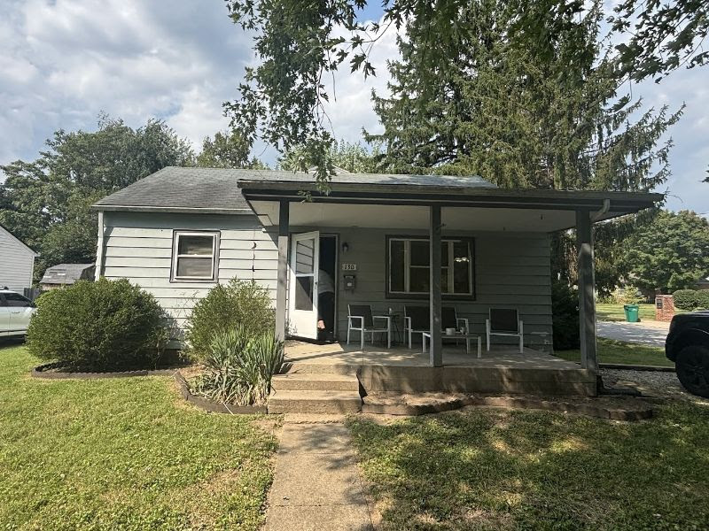 130 Green Acre Dr, Brownsburg, IN 46112