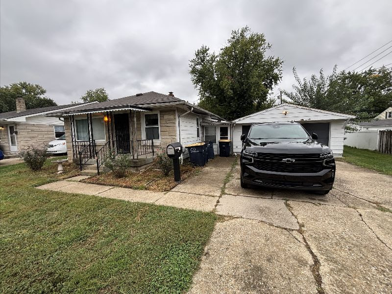 442 N 19th Ave, Beech Grove, IN 46107